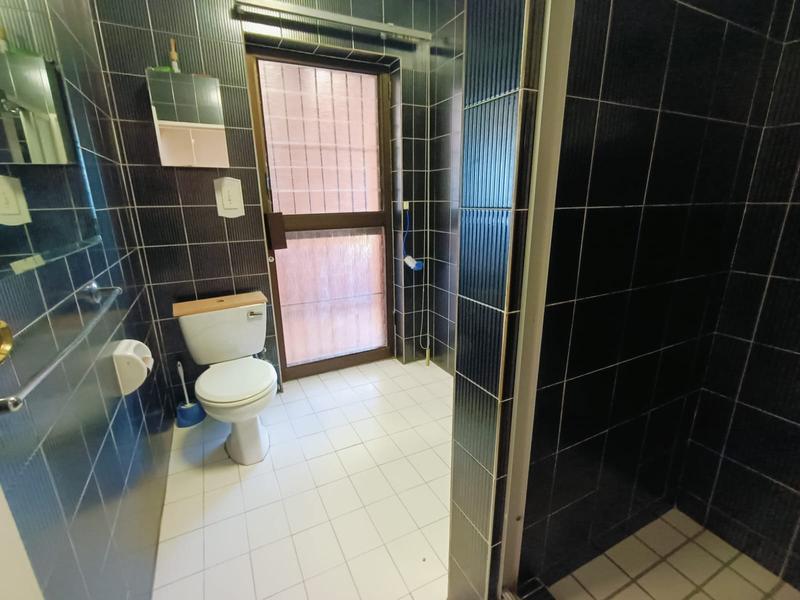 4 Bedroom Property for Sale in Schoongezicht Western Cape